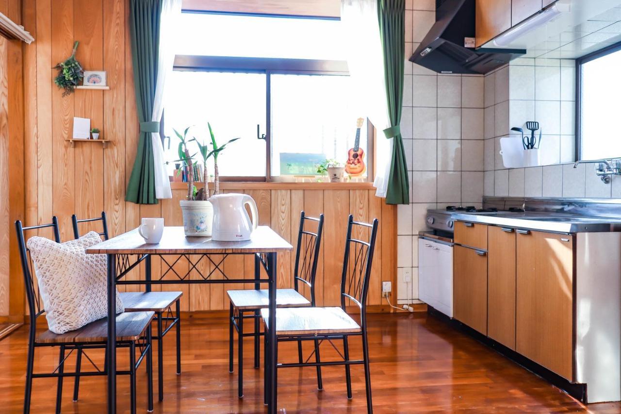 Condominium Hotel Mihama Upi Chatan Zewnętrze zdjęcie