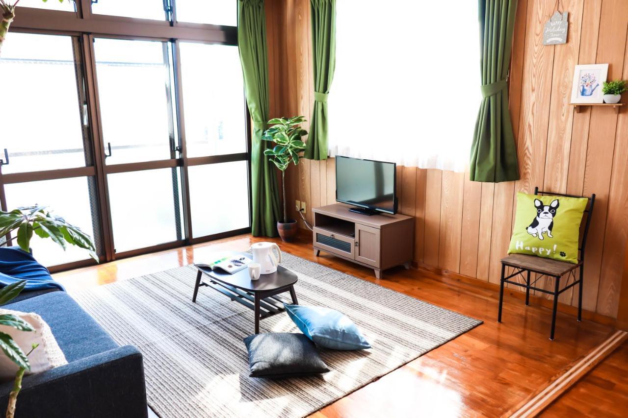Condominium Hotel Mihama Upi Chatan Zewnętrze zdjęcie