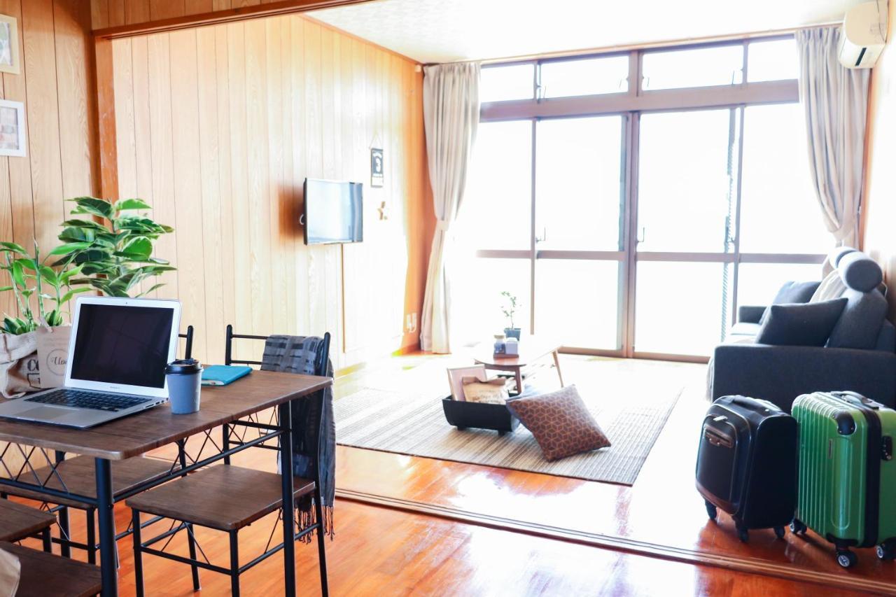Condominium Hotel Mihama Upi Chatan Zewnętrze zdjęcie